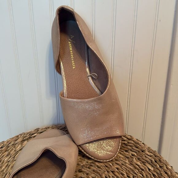 Anthropologie Open Toe Flats Metallic Beige Leather Shoes - Size: 8 - Picture 9 of 13